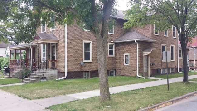 Primary Photo - 132 N 2nd Ave
