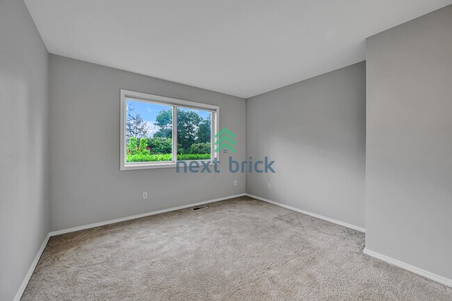 Building Photo - Beautiful home with 4 beds, 3.5 baths for rent