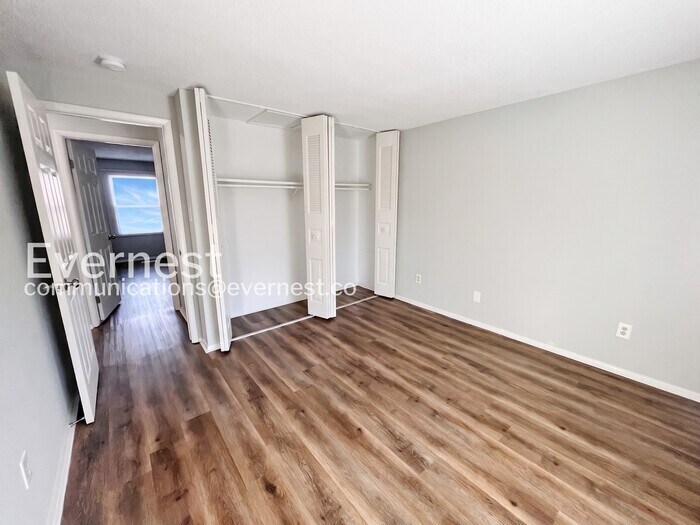 Building Photo - 8461 Huntdale Ct