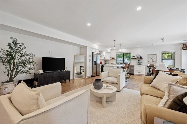 Building Photo - 9 Tidal Cove Way