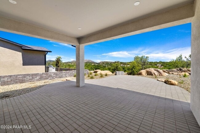 Building Photo - Beautiful Home in a Stunning 55+ Community...