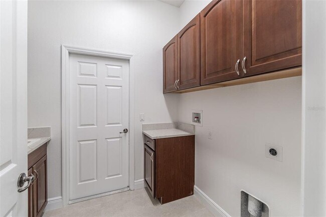 Building Photo - 3715 Safflower Terrace