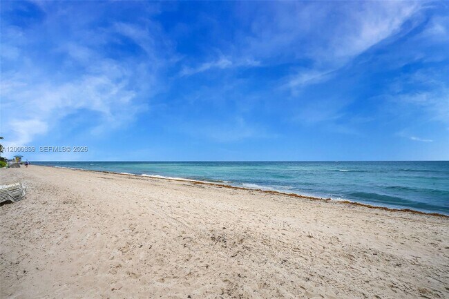 Building Photo - 3505 S Ocean Dr