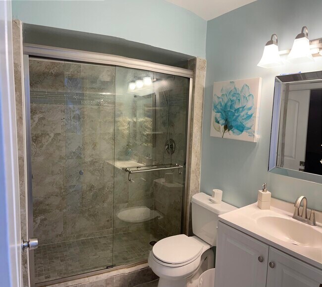 Building Photo - 5941 Strawberry Lakes Cir