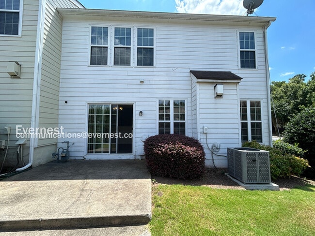 Building Photo - 170 Finchley Dr