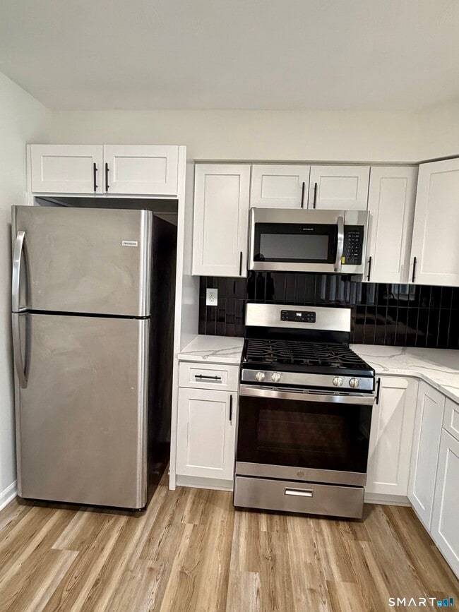 Building Photo - 76 Highland Ct