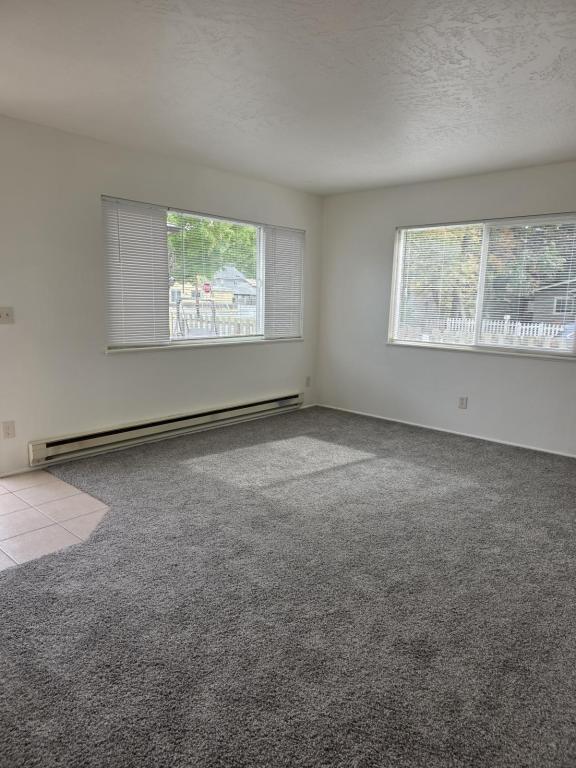 Building Photo - 708 SW I St