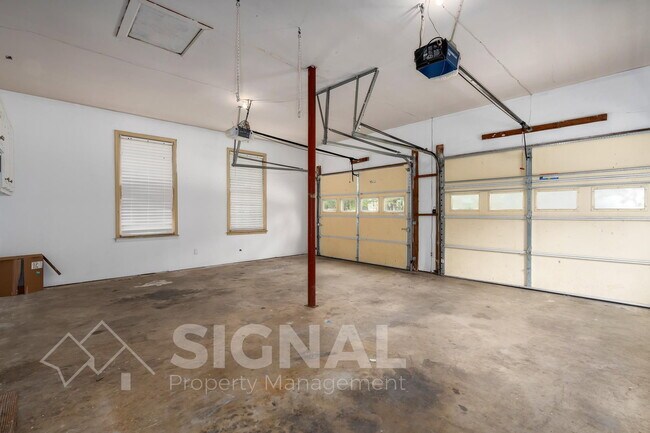 Building Photo - 6232 Sioux Ln