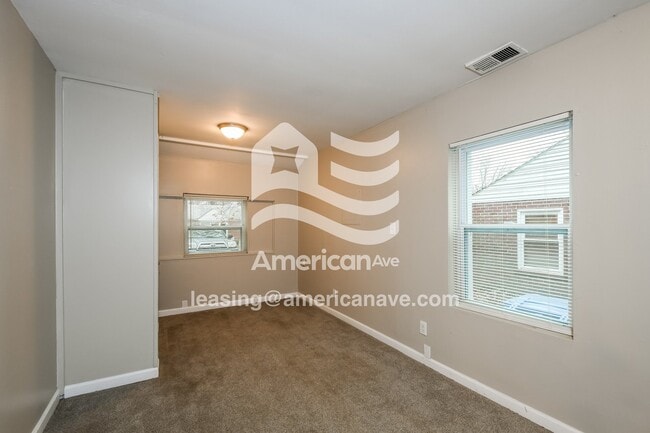 Building Photo - 405 Jean Ave