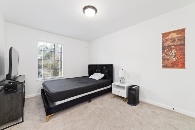 Building Photo - 16026 Autumn Falls Ln