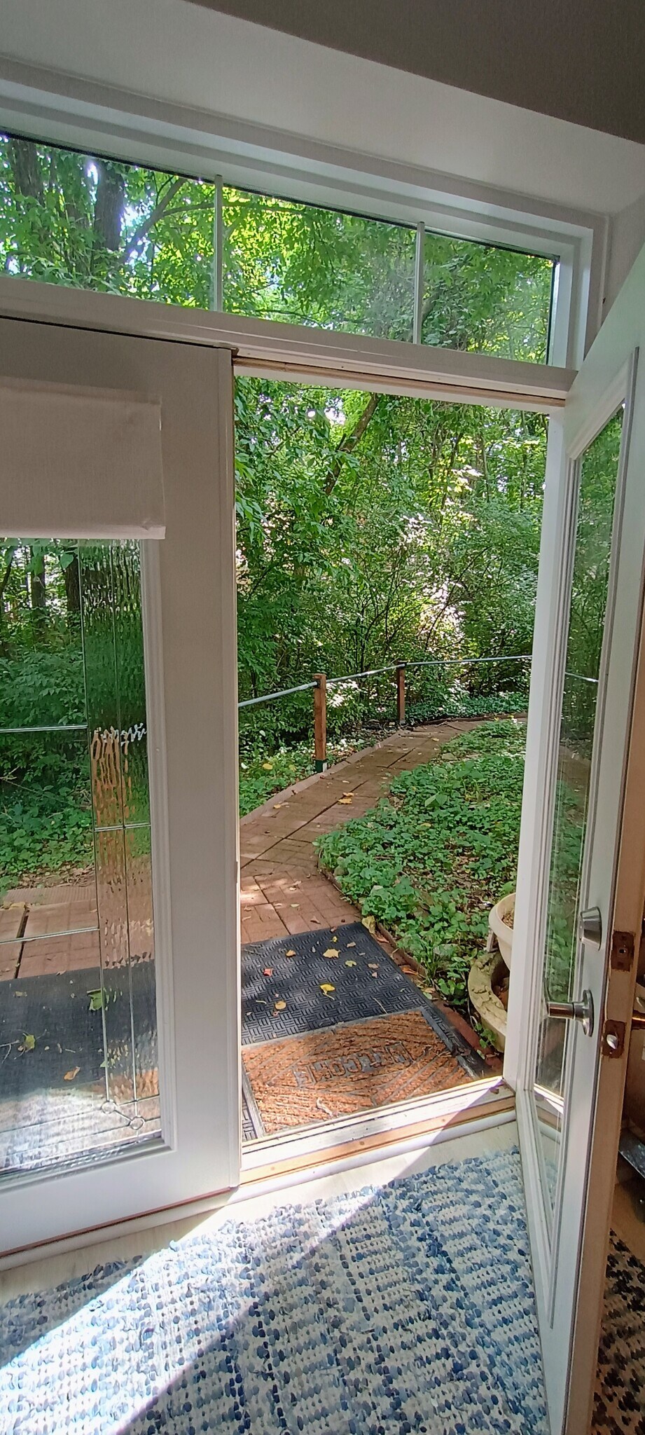 Building Photo - 906 Bitterfield Dr