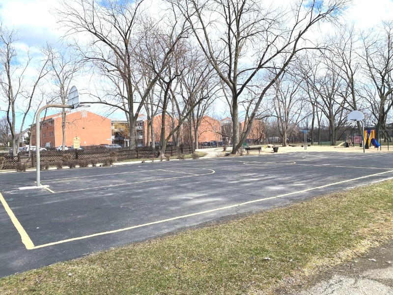 Building Photo - 8974 N Western Ave