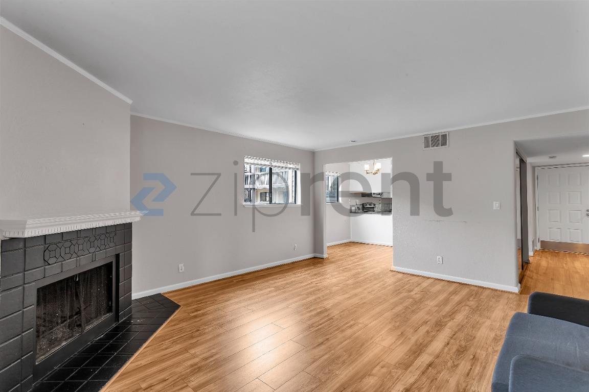 Building Photo - Unit 25