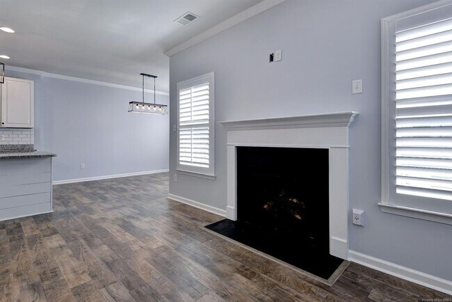 Building Photo - 515 Clement's Ml Trce