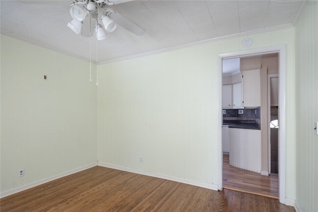 Building Photo - 70 Brentwood St