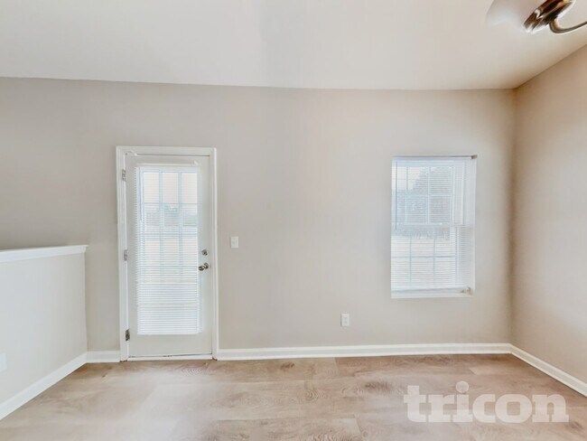 Building Photo - 413 Stoney Run Dr