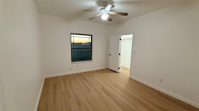 Building Photo - 5673 Solana Ranch Rd