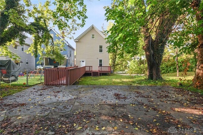 Building Photo - 1958 Fairfax Ave
