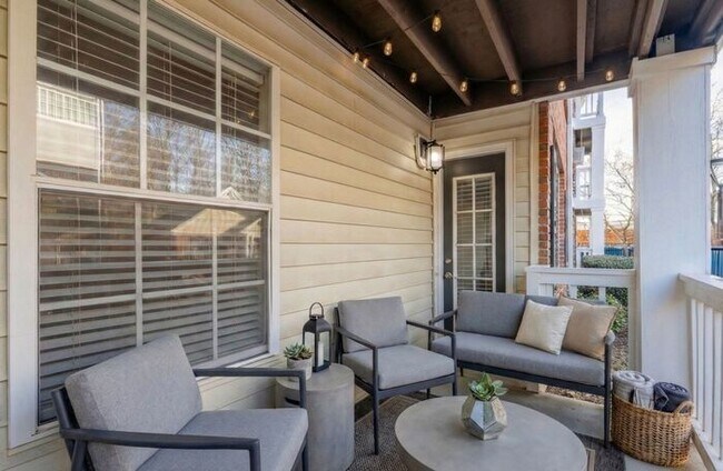 Building Photo - Luxurious 1-Bedroom Apartment in Atlanta’s Upper Westside | In-Home Washer & Dryer