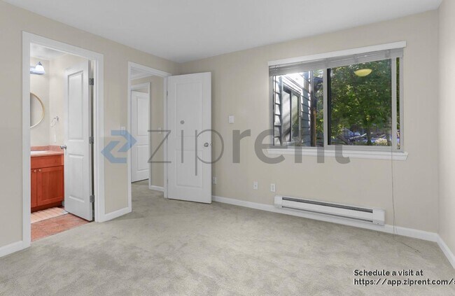 Building Photo - 10826 NE 148th Ln
