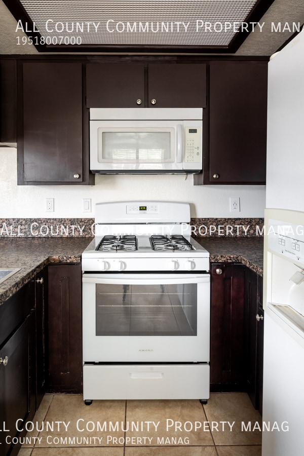 Building Photo - 73596 Desert Trail Dr