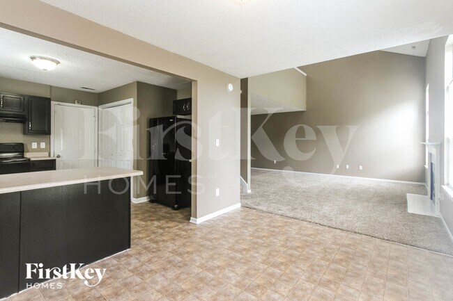 Building Photo - 353 Watercress Way