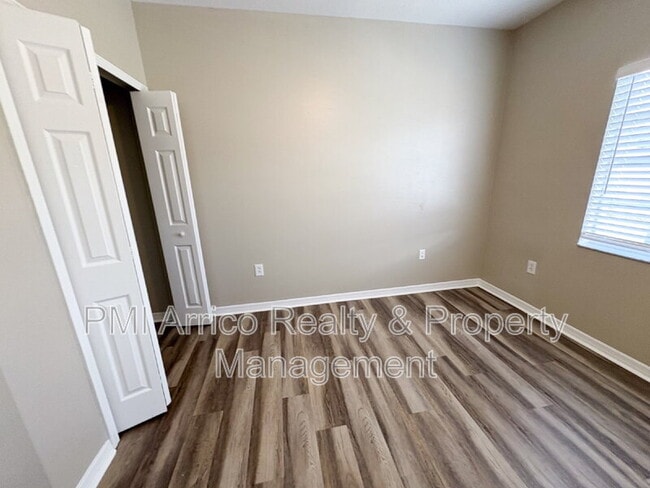 Building Photo - 6019 Portsdale Pl