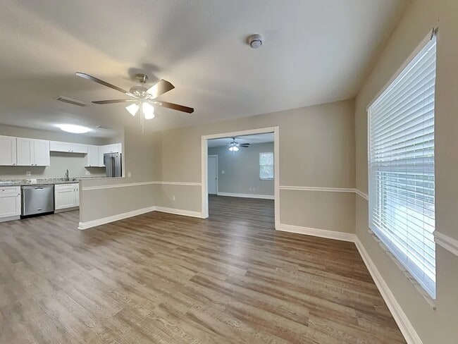 Building Photo - 6204 Frost Dr