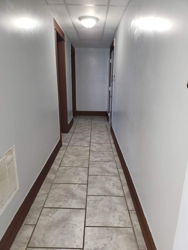 Building Photo - 101 E 2nd Ave