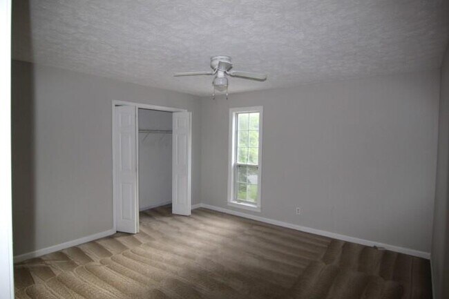 Building Photo - 3765 Manor House Dr