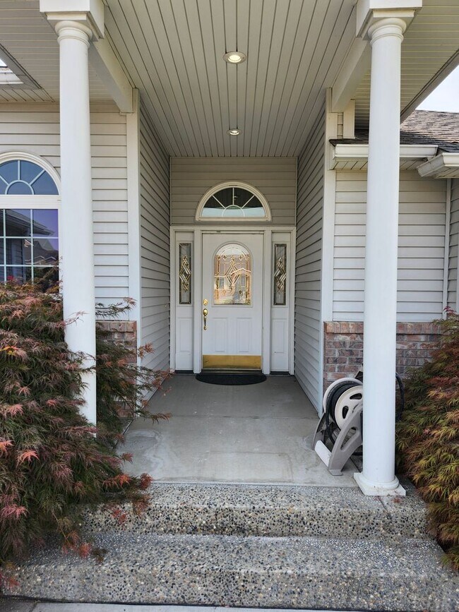 Building Photo - 106 Prestwick Ln