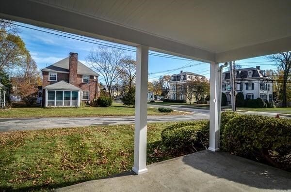 Building Photo - 77 W Central St