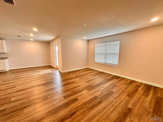 Building Photo - 6081 Secretariat Wy