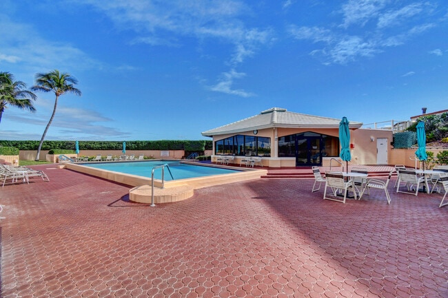 Building Photo - 3589 S Ocean Blvd