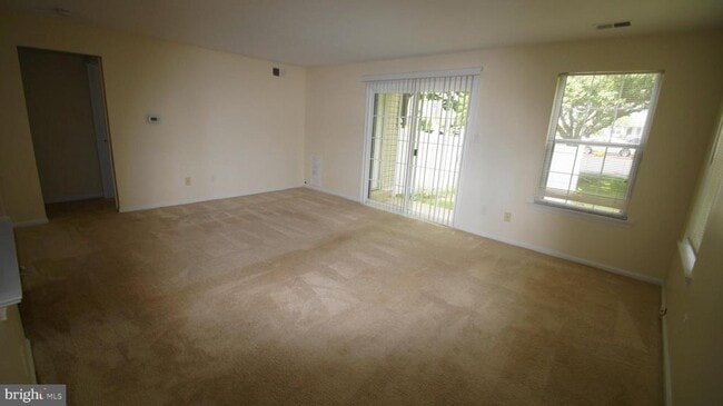 Building Photo - 2602 Beacon Hill Dr