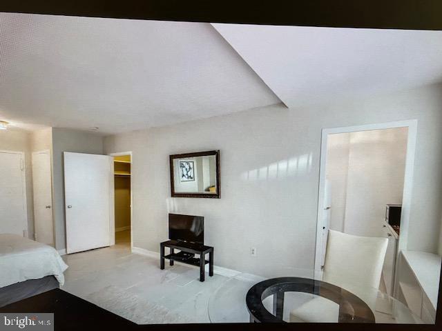 Building Photo - 1021 Arlington Blvd