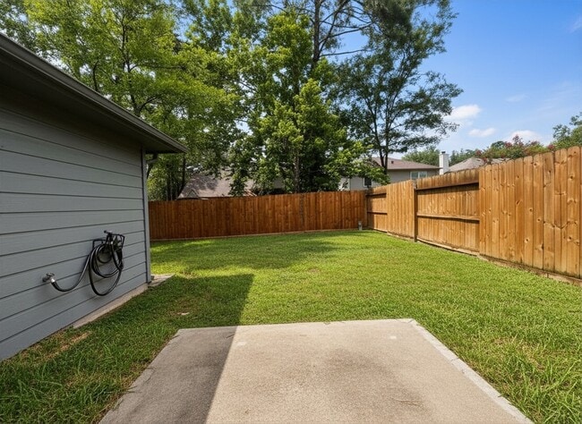 Building Photo - 25314 Laurel Green St