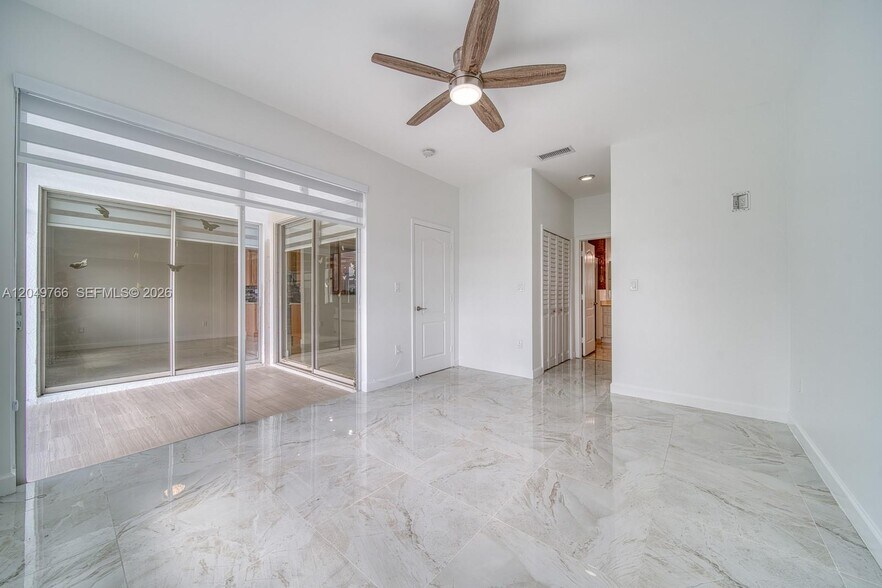 Building Photo - 15950 SW 71st Ter