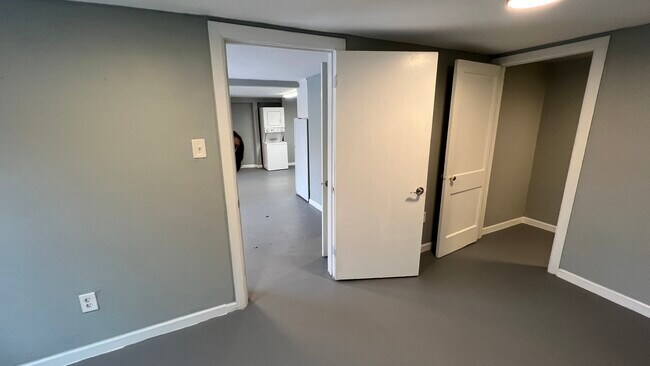 Building Photo - 4415 Harby St