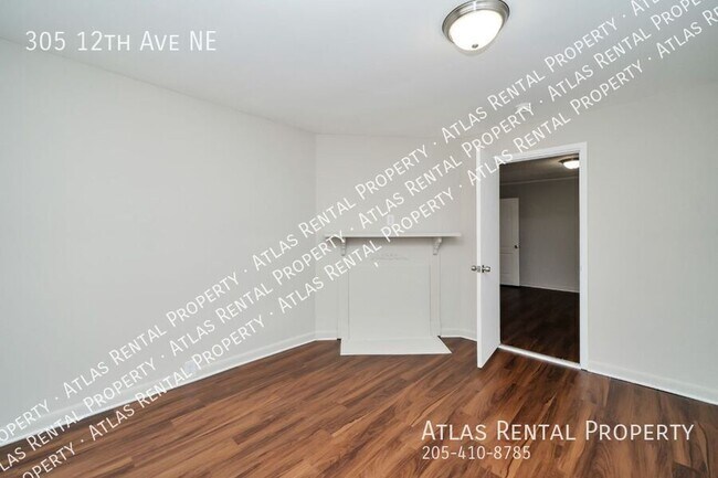 Building Photo - 305 12th Ave NE