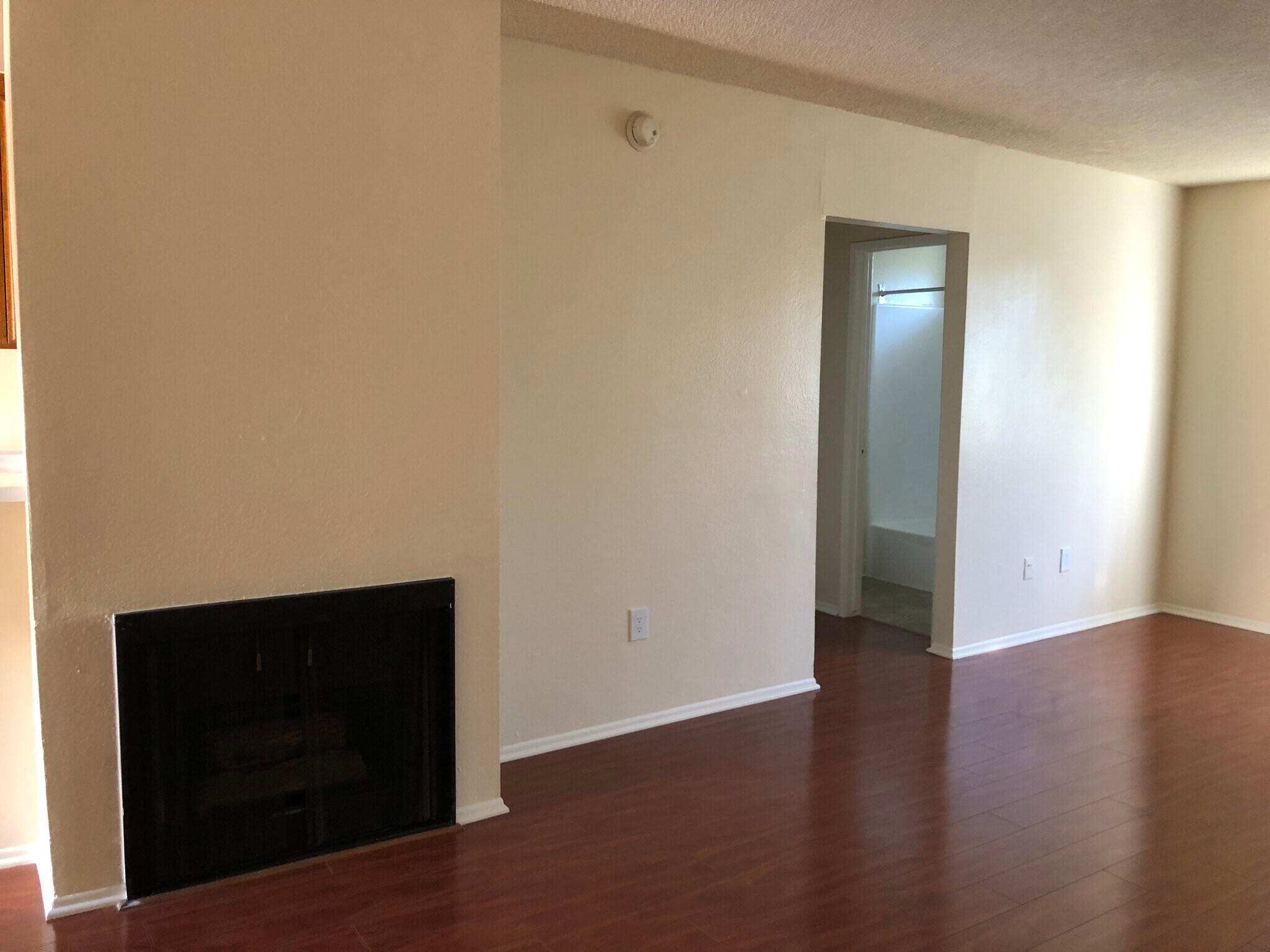 Building Photo - 20957 Bryant St