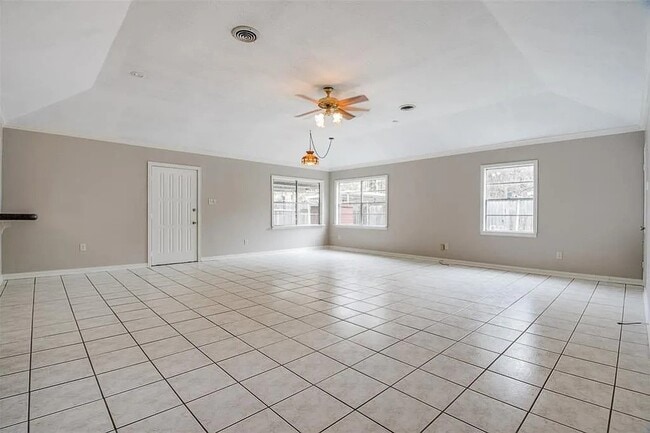 Building Photo - 2322 Ansbury Dr