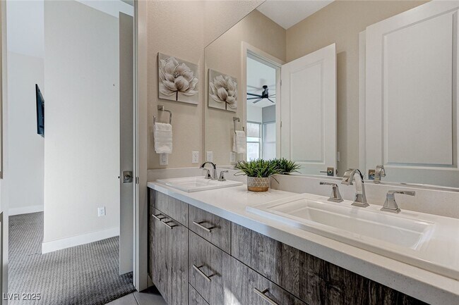 Building Photo - 6832 Apogee Ridge Ct