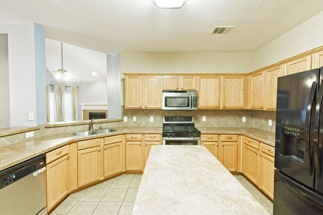 Building Photo - 1201 Rain Fern Dr