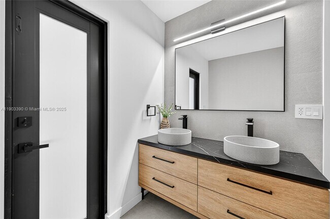 Building Photo - 7865 SW 183rd Terrace