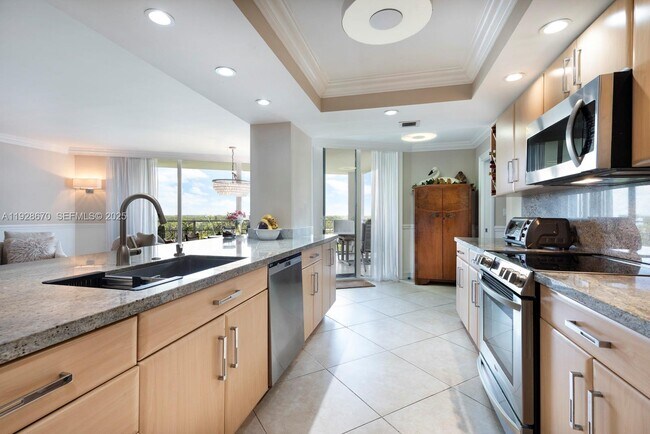 Building Photo - 4000 Towerside Terrace