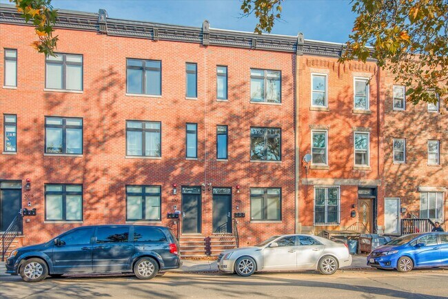 Building Photo - 2015 N College Ave