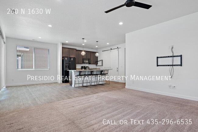 Building Photo - 260 N 1630 W