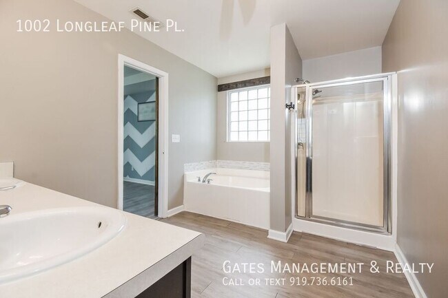 Building Photo - 1002 Longleaf Pine Pl