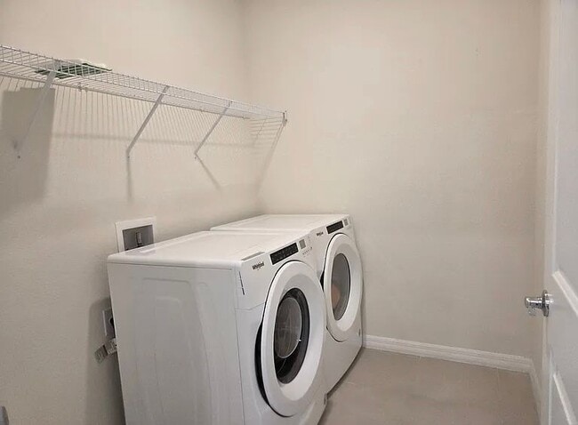 Building Photo - 3908 Mossy Limb Ct